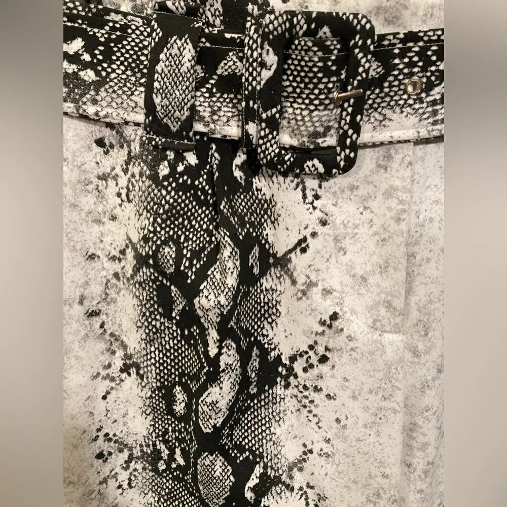 NWT Gianni Bini Python Print Wide Leg Cropped Pants - Picture 4 of 10